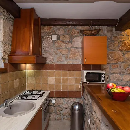 Σπίτι διακοπών Pet Friendly In With Wifi Posedarje