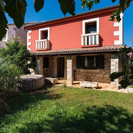 Holiday home Pet Friendly In With Wifi *